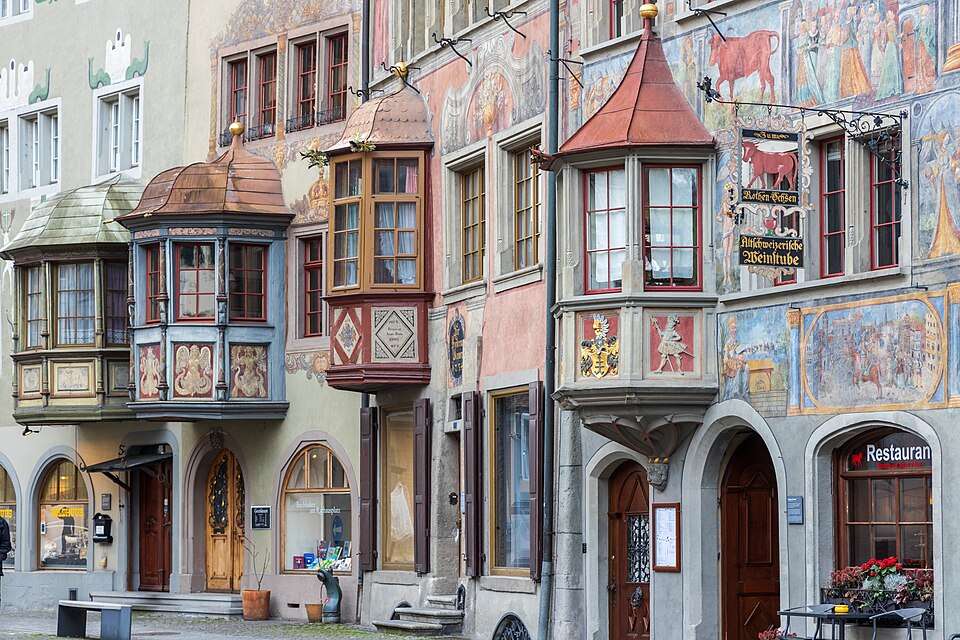 Frescoed facades and oriel windows, Stein am Rhein